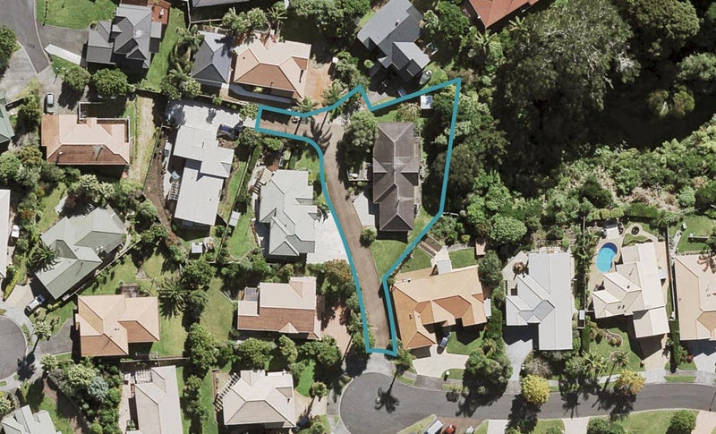 11 Godwin Court, Unsworth Heights, Auckland - Carousel 1