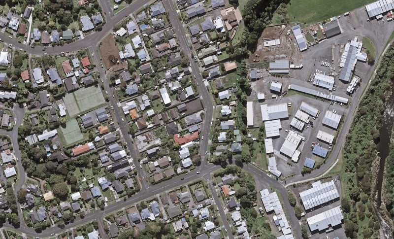 62 Paynters Avenue, Strandon, New Plymouth - Carousel 1