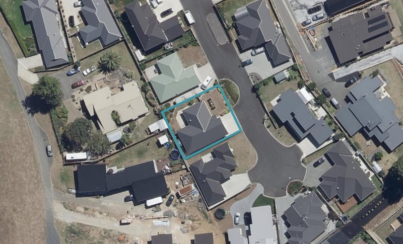 10 Ruske Place, Grandview Heights, Hamilton - Carousel 1