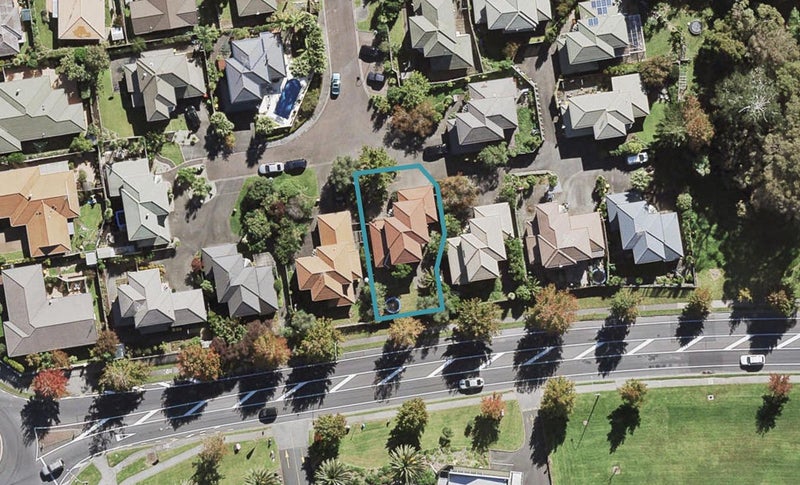 40 Amherst Place, Albany, Auckland - Carousel 1