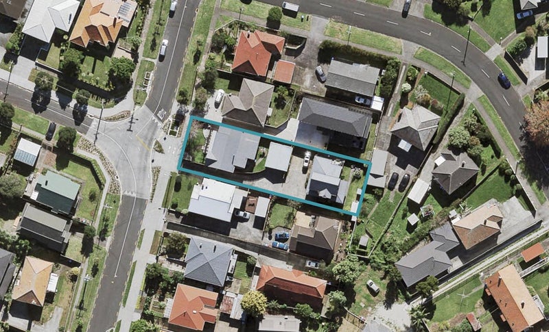 10 Winstone Road, Mount Roskill, Auckland - Carousel 1