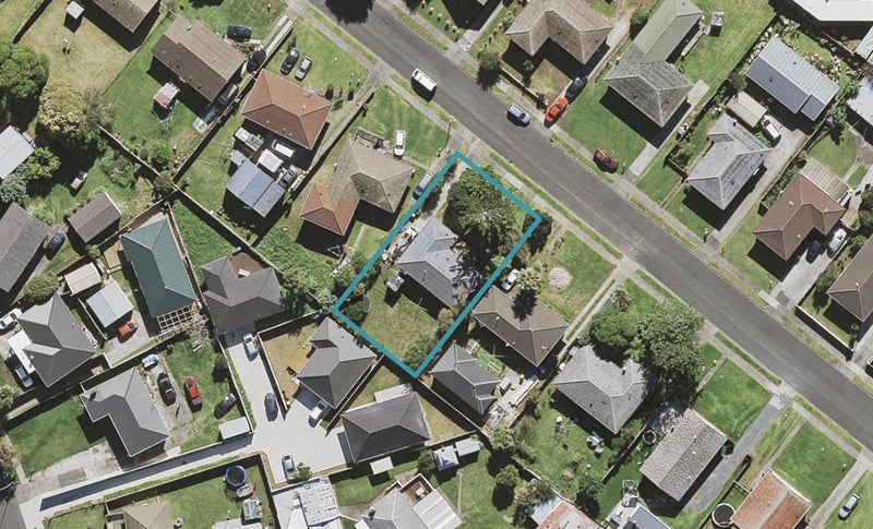 98 Chingford Close, Mangere, Auckland - Carousel 1