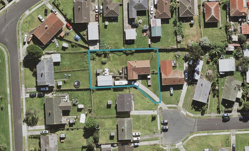 13 Fairey Place, Mangere, Auckland - Carousel 1
