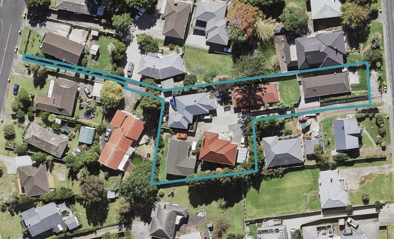 4194D Great North Road, Glendene, Auckland - Carousel 1