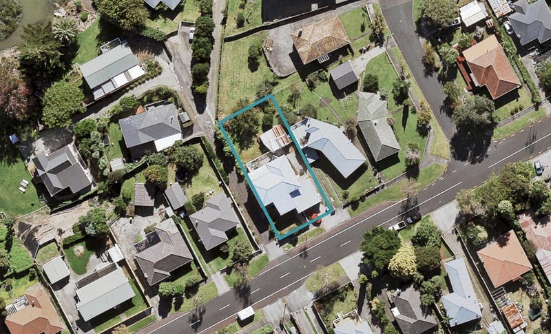 169 Avondale Road, Avondale, Auckland - Carousel 1