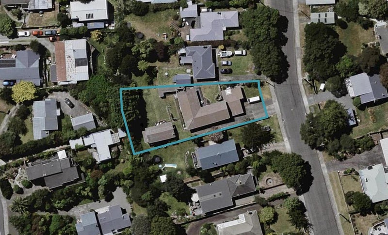 103 Alexander Road, Raumati Beach, Paraparaumu - Carousel 1