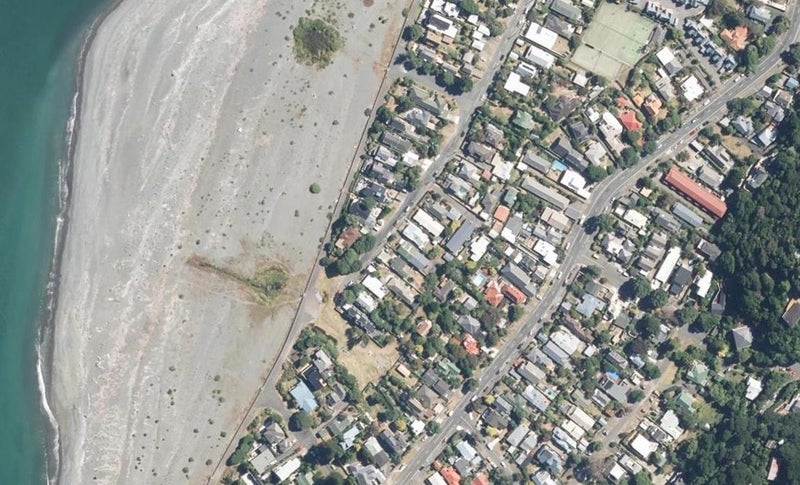 47 Pukatea Street, Eastbourne, Lower Hutt - Carousel 1