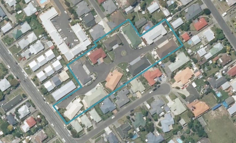 2/212 Grove Road, Mayfair, Hastings - Carousel 1