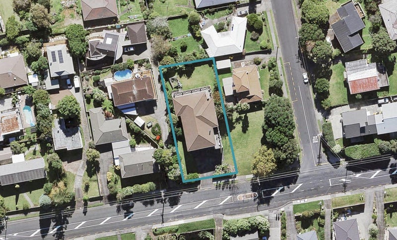 121 Golf Road, New Lynn, Auckland - Carousel 1
