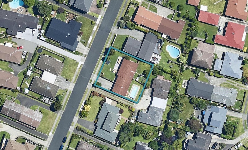 30 Ridge Street, Otumoetai, Tauranga - Carousel 1