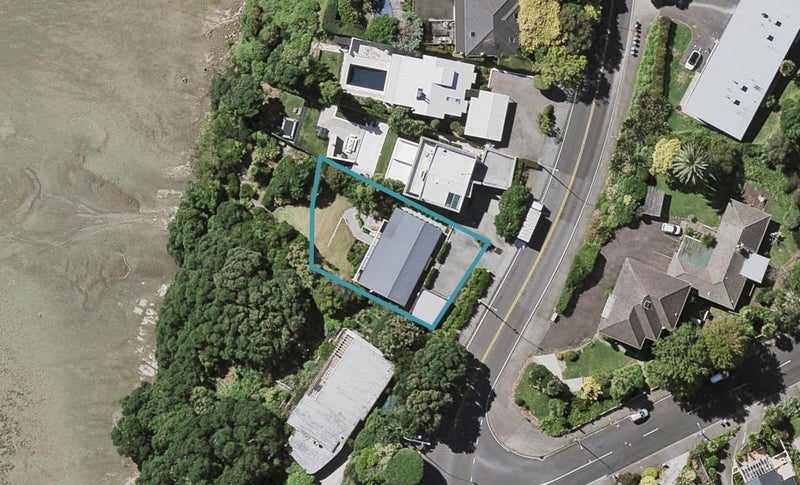 29 Ngapipi Road, Orakei, Auckland - Carousel 1