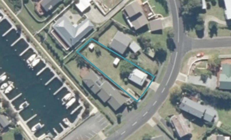 12 Marina Terrace, Kinloch, Taupō - Carousel 1