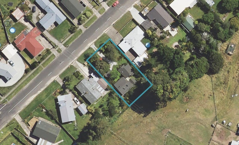 87 Valley Road, Mangapapa, Gisborne - Carousel 1