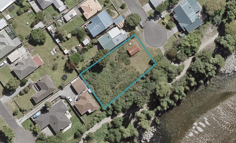 10 Charles Street, Belmont, Lower Hutt - Carousel 1