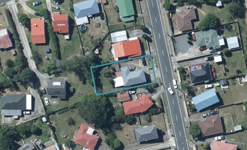 127 Driver Crescent, Cannons Creek, Porirua - Carousel 1