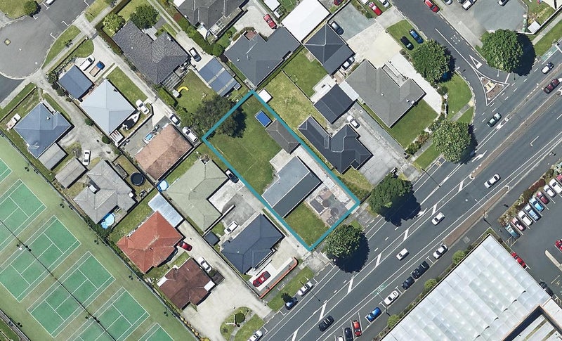 1065 Cameron Road, Gate Pa, Tauranga - Carousel 1