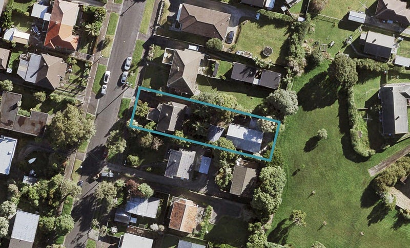 22 Hadfield Avenue, Waterview, Auckland - Carousel 1
