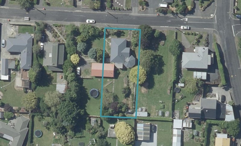 26 Edward Street, Abbotsford, Dunedin - Carousel 1