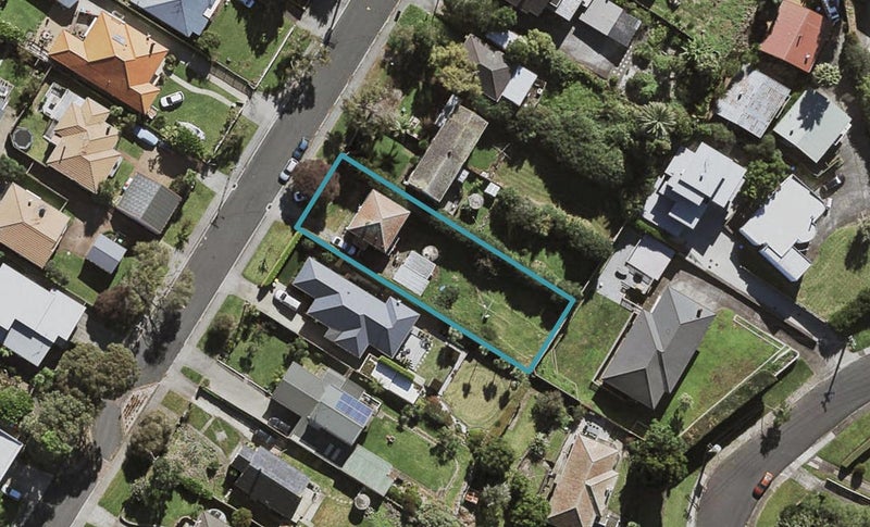35 Te Kawa Road, Greenlane, Auckland - Carousel 1