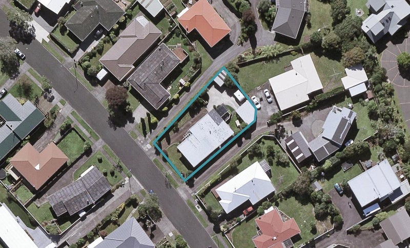 41 Nevada Drive, Merrilands, New Plymouth - Carousel 1