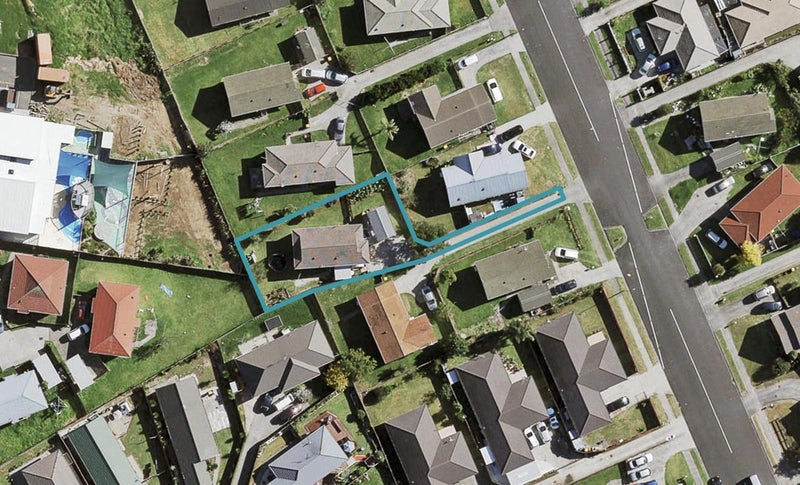 38 Robert Skelton Place, Clendon Park, Auckland - Carousel 1