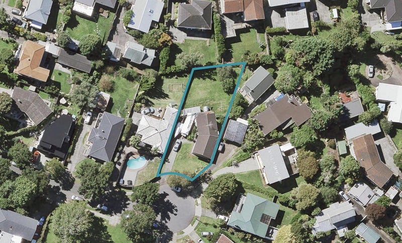 12 Yeoman Place, Howick, Auckland - Carousel 1