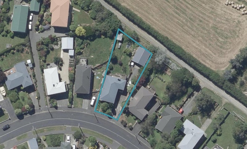 85 Gilkison Street, Halfway Bush, Dunedin - Carousel 1
