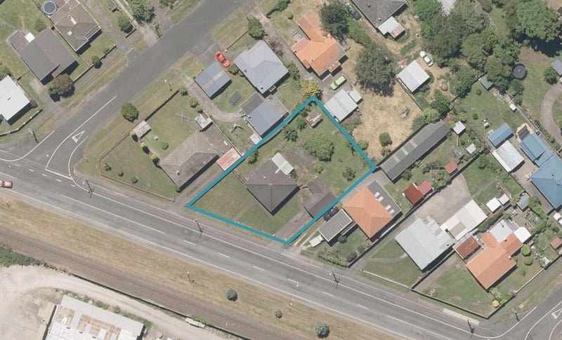 15 Eastown Road, Whanganui East, Whanganui - Carousel 1