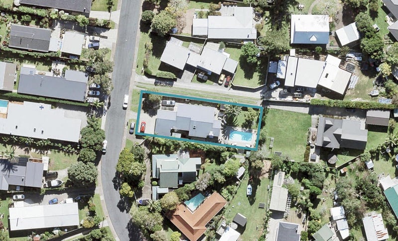 69 The Circle, Manly, Whangaparaoa - Carousel 1
