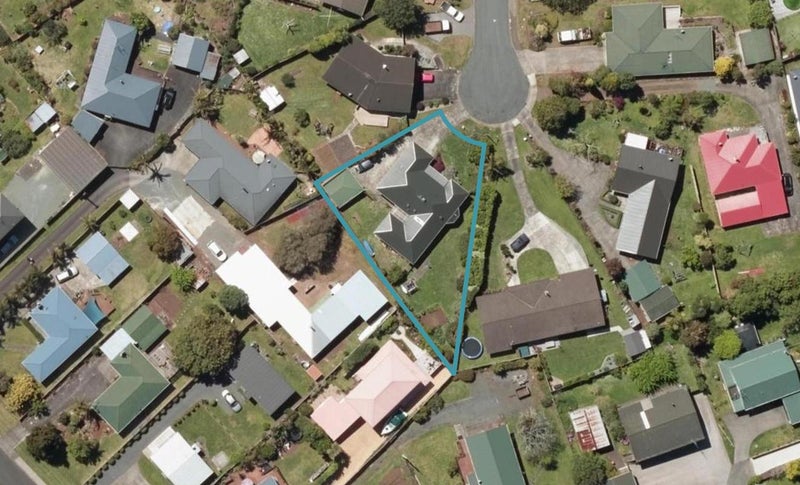 12 Wentworth Place, Kamo, Whangarei - Carousel 1