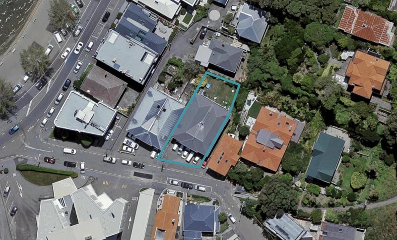 9 Grass Street, Oriental Bay, Wellington - Carousel 1