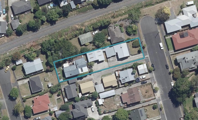 17 Saint Olpherts Avenue, Hamilton East, Hamilton - Carousel 1