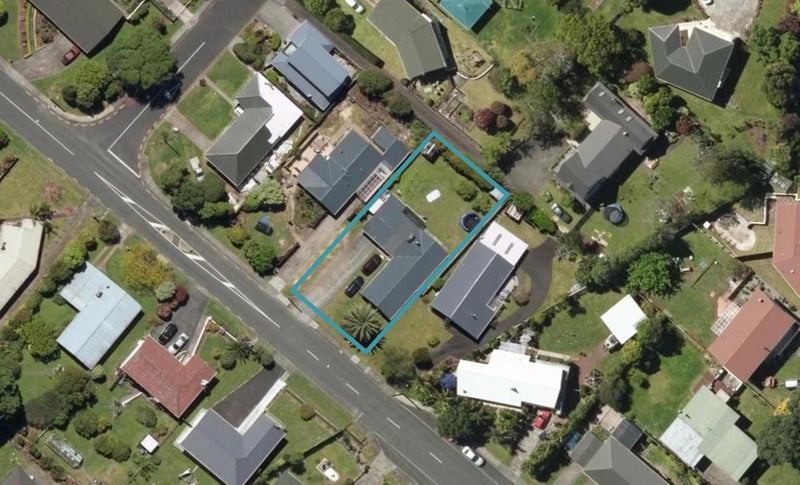 12 Te Puia Street, Kamo, Whangarei - Carousel 1