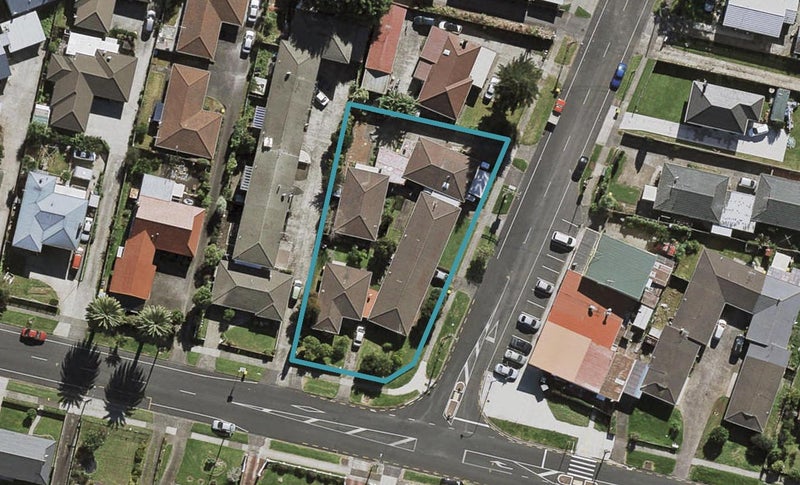 2/90 Tui Road, Papatoetoe, Auckland - Carousel 1