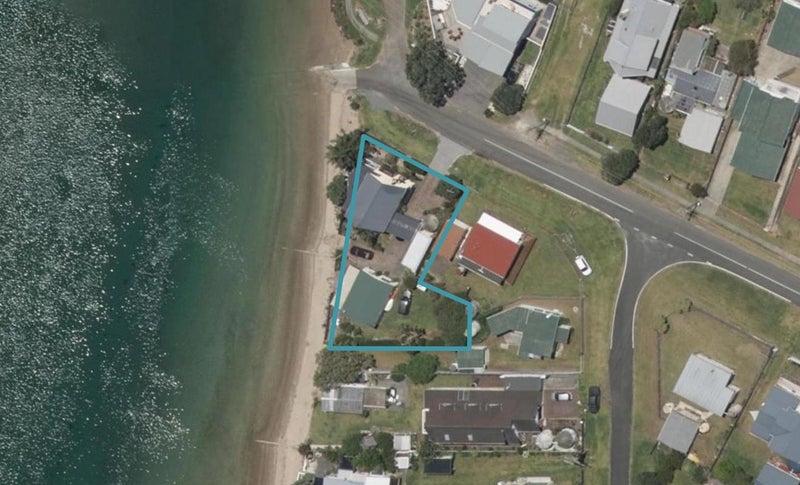 881 Pataua South Road, Onerahi - Carousel 1