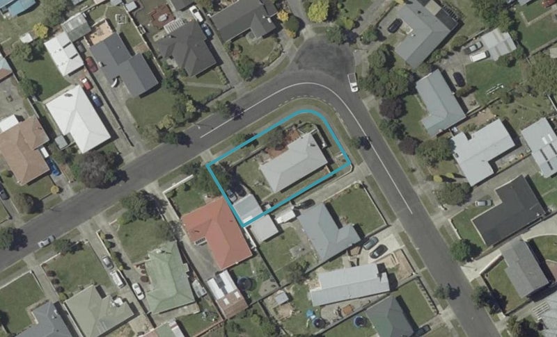 12 Anakiwa Street, Kelvin Grove, Palmerston North - Carousel 1