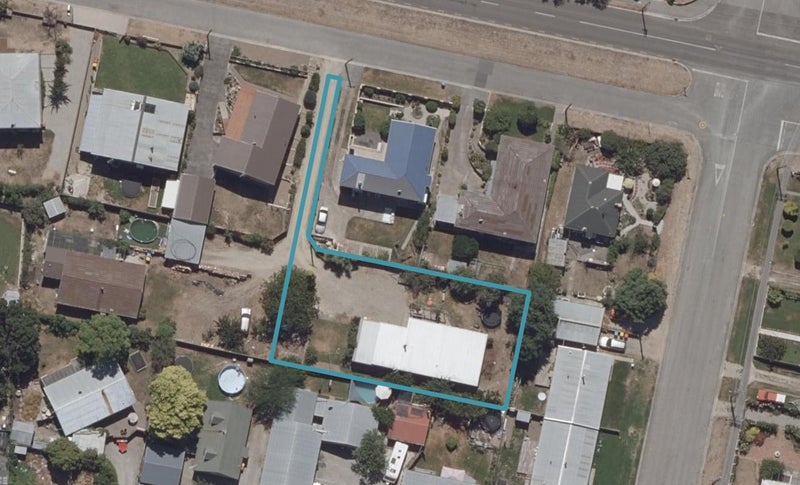 42 Royal Terrace, Alexandra, Alexandra - Carousel 1