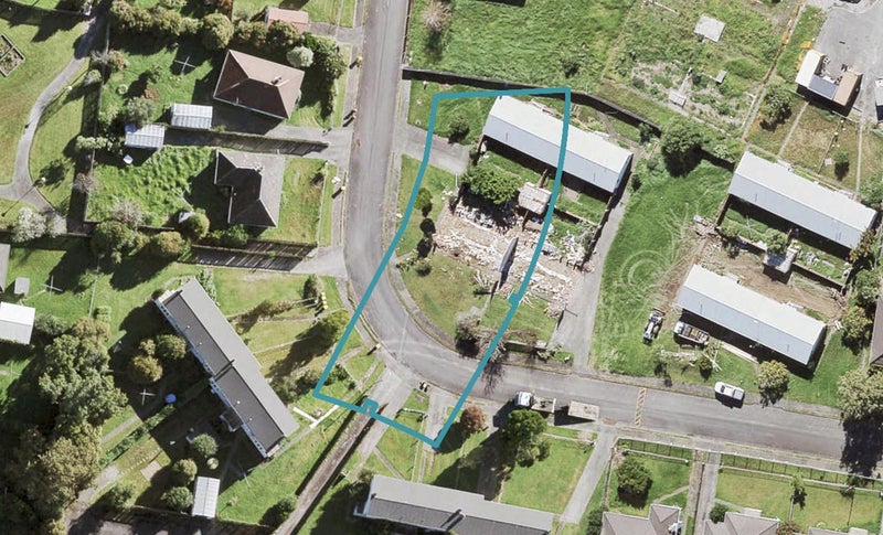 3/2 Ko Nui Place, Hobsonville, Auckland - Carousel 1