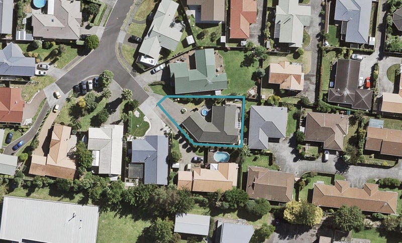 26 Maurice Borich Place, Henderson, Auckland - Carousel 1