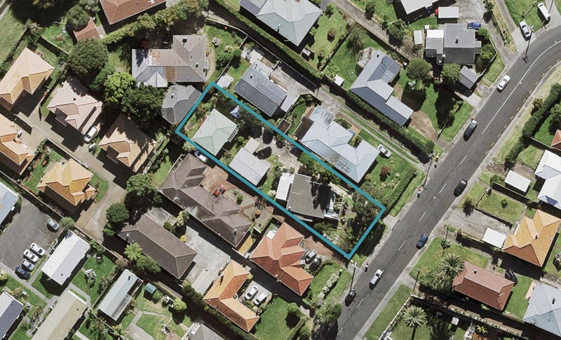 67 Stamford Park Road, Mount Roskill, Auckland - Carousel 1
