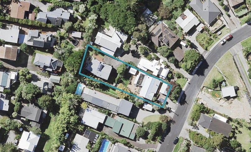 1/37 Newhaven Terrace, Mairangi Bay, Auckland - Carousel 1