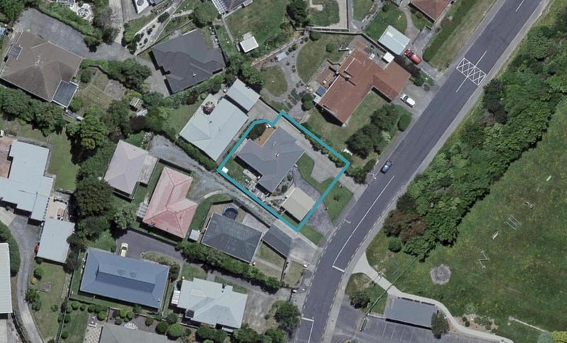 59 Ranui Terrace, Tawa, Wellington - Carousel 1