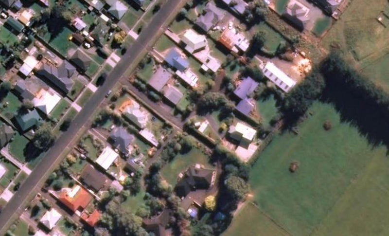 2 Hamilton Court, Milton - Carousel 1