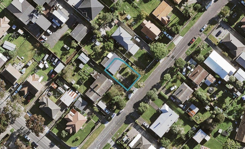 57A Range View Road, Mount Albert, Auckland - Carousel 1