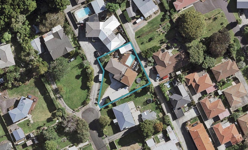 3 Knights Drive, Hillpark, Auckland - Carousel 1