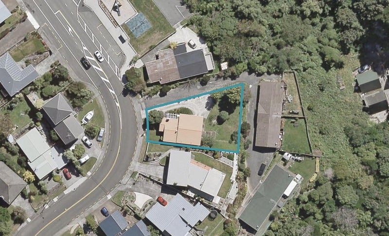 20 Dowse Drive, Maungaraki, Lower Hutt - Carousel 1