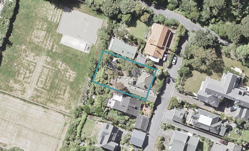 7 Tui Road, Days Bay, Lower Hutt - Carousel 1