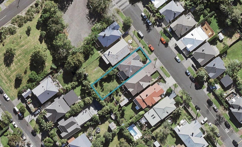44 Elgin Street, Grey Lynn, Auckland - Carousel 1