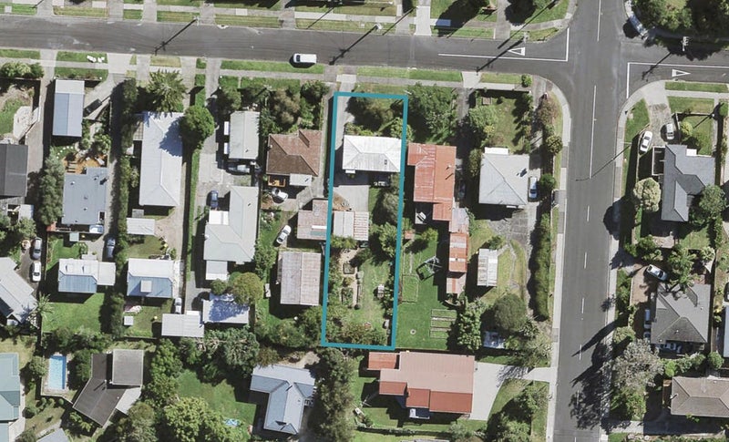 56 Routley Drive, Glen Eden, Auckland - Carousel 1