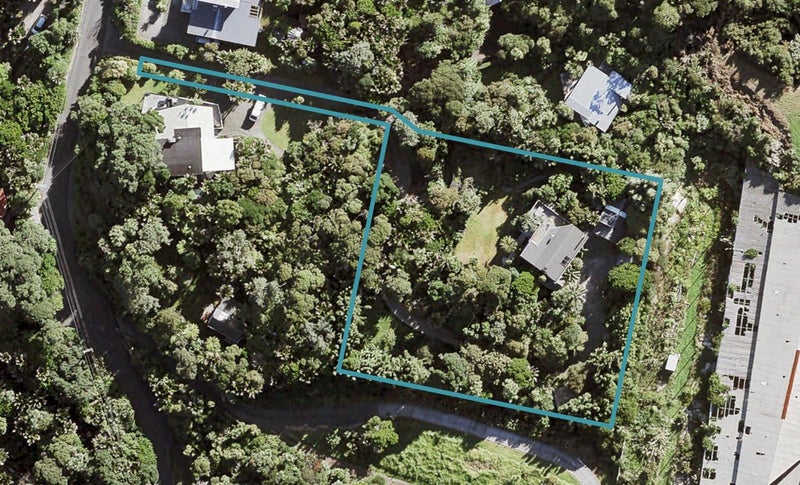 60 Rayner Road, New Lynn - Carousel 1